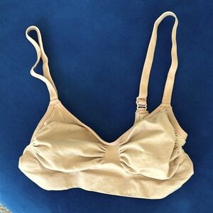 Skims shapewear bra size SM